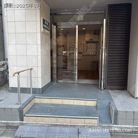 ビル入口