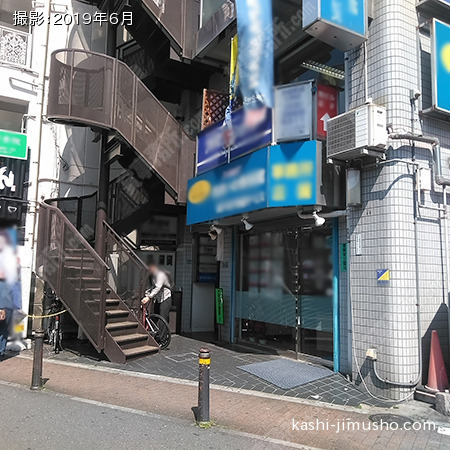 ビル前面