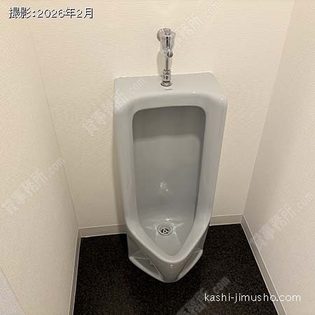 男性トイレ(4階)