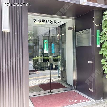 ビル入口