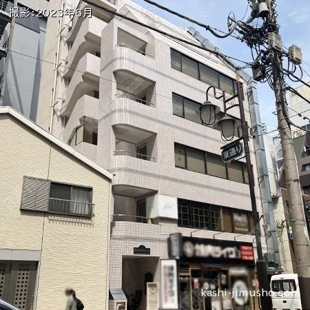 ビル前面