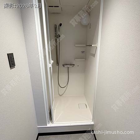 シャワーブース