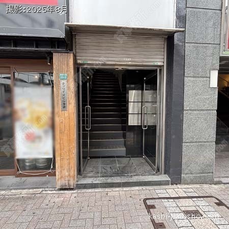 ビル入口