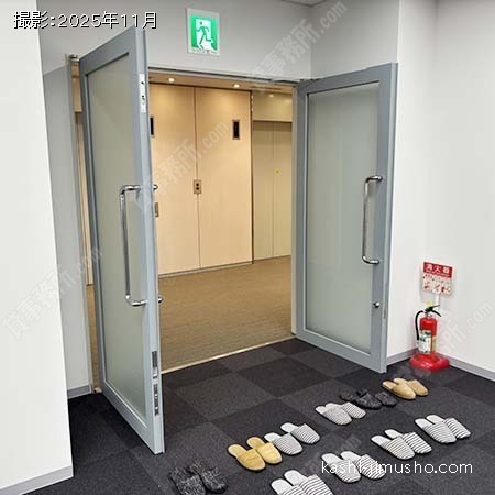 貸室出入口 貸室出入口