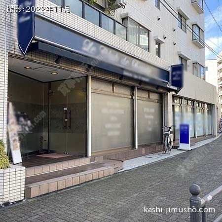貸室入口(1階)
