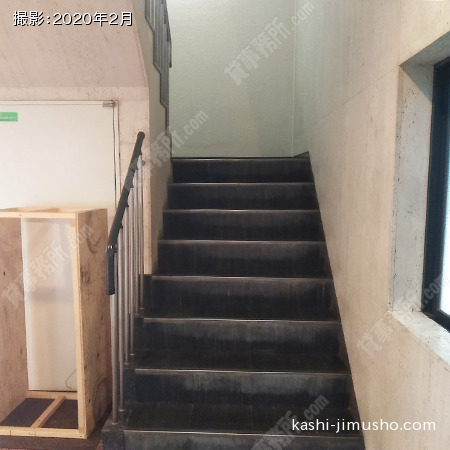 共用階段