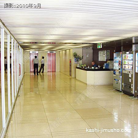 エントランスホール エントランスホール