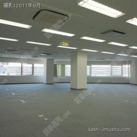貸室内