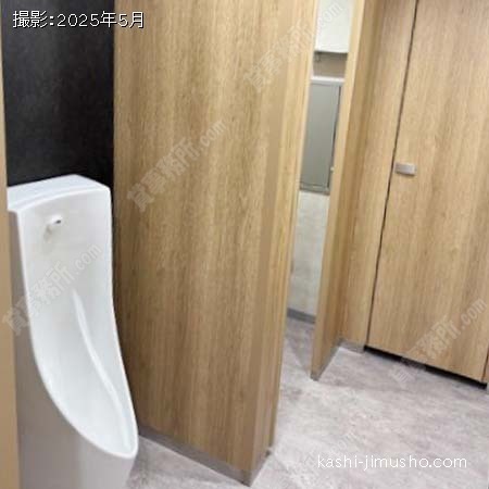 男性トイレ