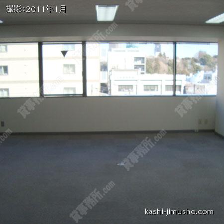 貸室内