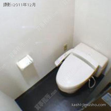 ウォシュレット付きトイレ 