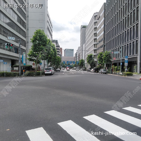 前面道路(外堀通り）