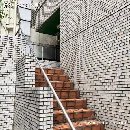 共用階段