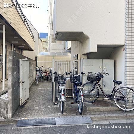 駐輪場入口