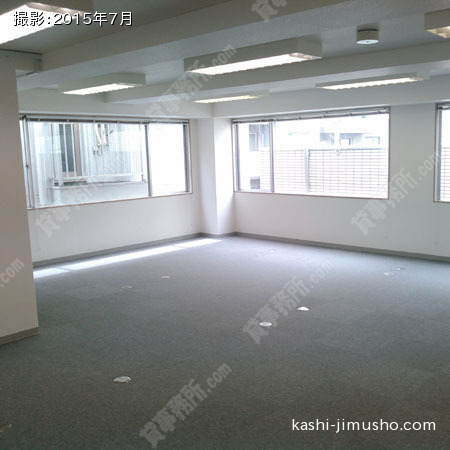 貸室内