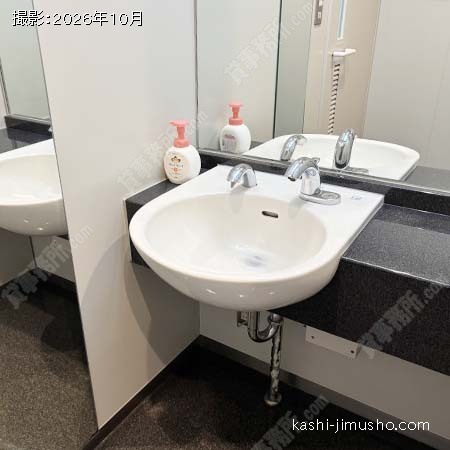 男性トイレ