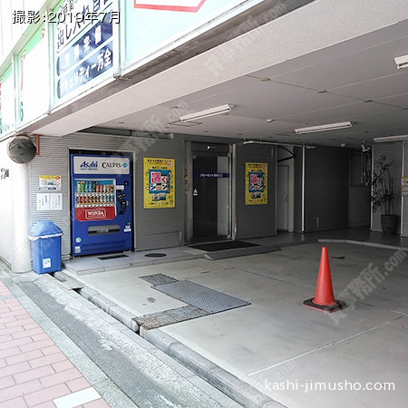 貸室入口(1階)