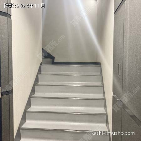 共用階段