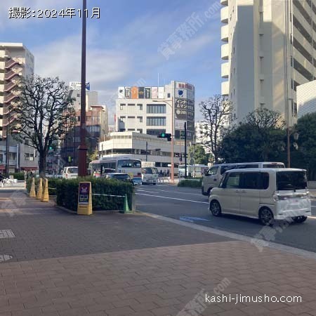 前面歩道