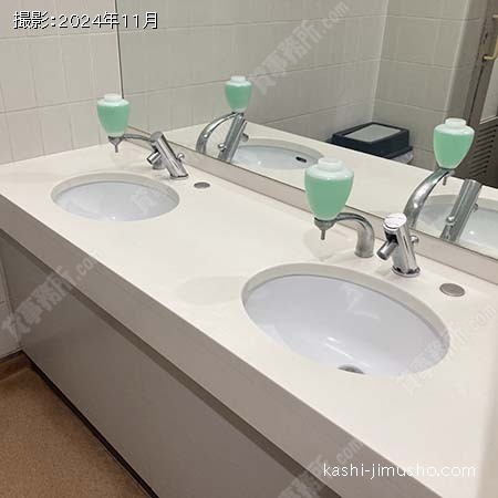 男性トイレ