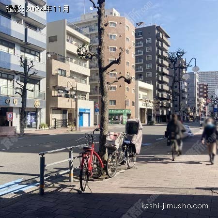 前面歩道