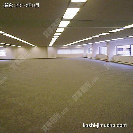 室内 