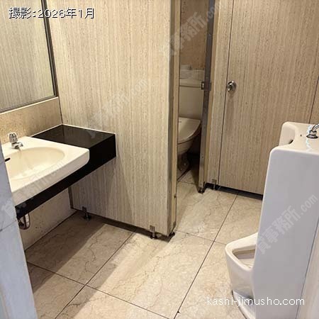 男性トイレ 男性トイレ