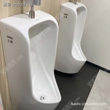 男性トイレ