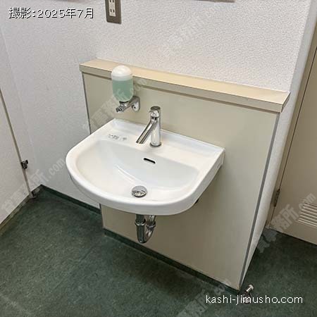男性トイレ