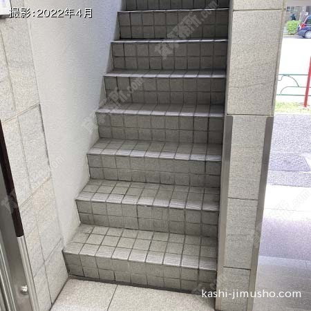 共用階段