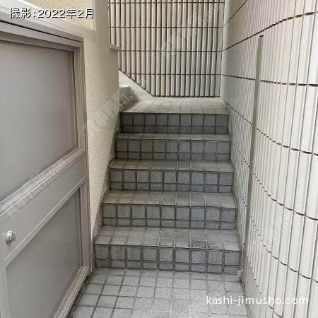 共用階段