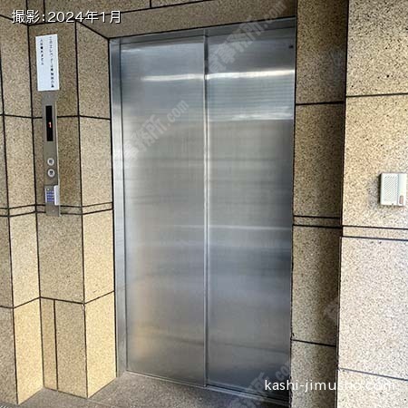 貨物用エレベーター