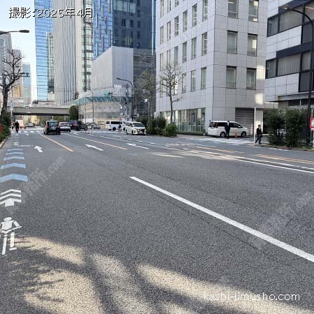 前面道路(外堀通り)