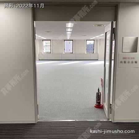 貸室入口(4階)