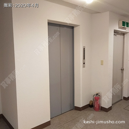 貸室階エレベーターホール(B1階) 貸室階エレベーターホール(B1階)