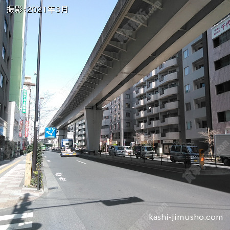 前面道路(尾久橋通り)