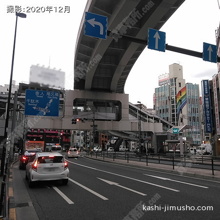 前面道路（尾久橋通り）