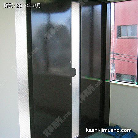  貸室入口
