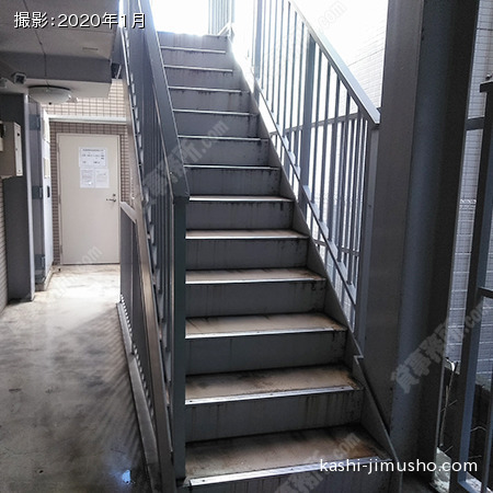 共用階段