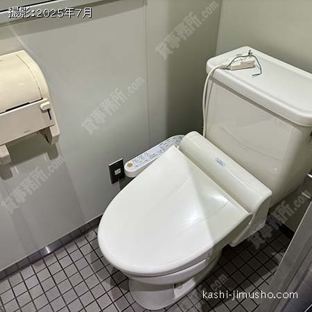 男性トイレ