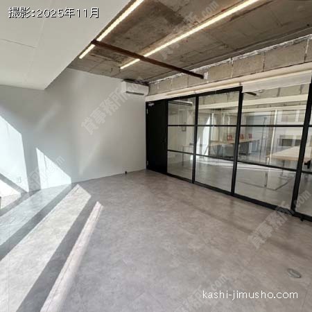 貸室内(2階) 貸室内(2階)