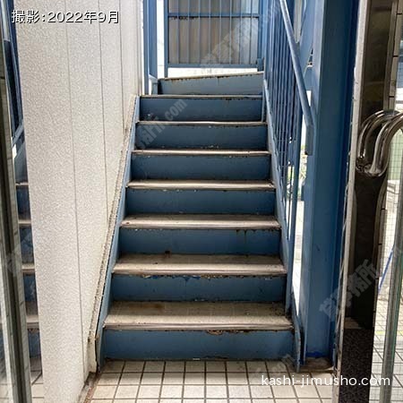 共用階段