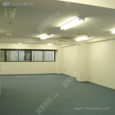 貸室内