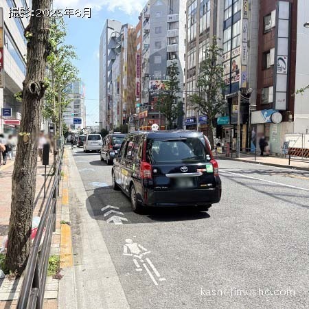 前面道路(小滝橋通り)