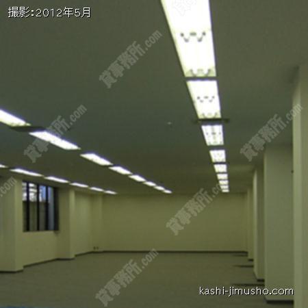貸室内
