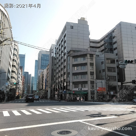 前面道路（外堀通り）