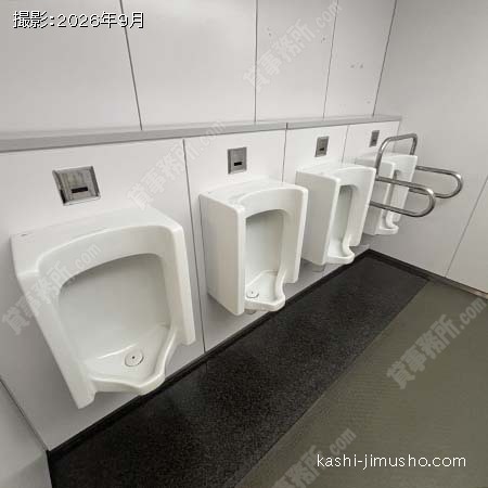 男性トイレ
