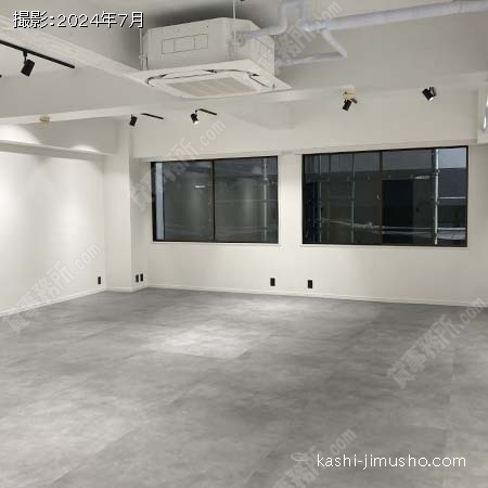 貸室内(4階403・404号室)