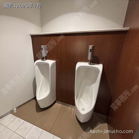 男性トイレ