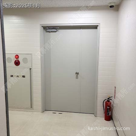 貸室入口(1階103号室)